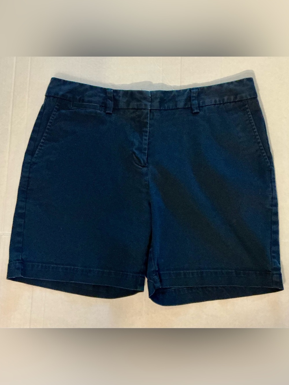 Land’s End Women’s Navy Chino Shorts Size 12 Petite Classic Cotton 6” Inseam